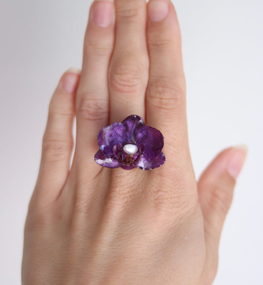 Orchid & Freshwater Pearl Ring