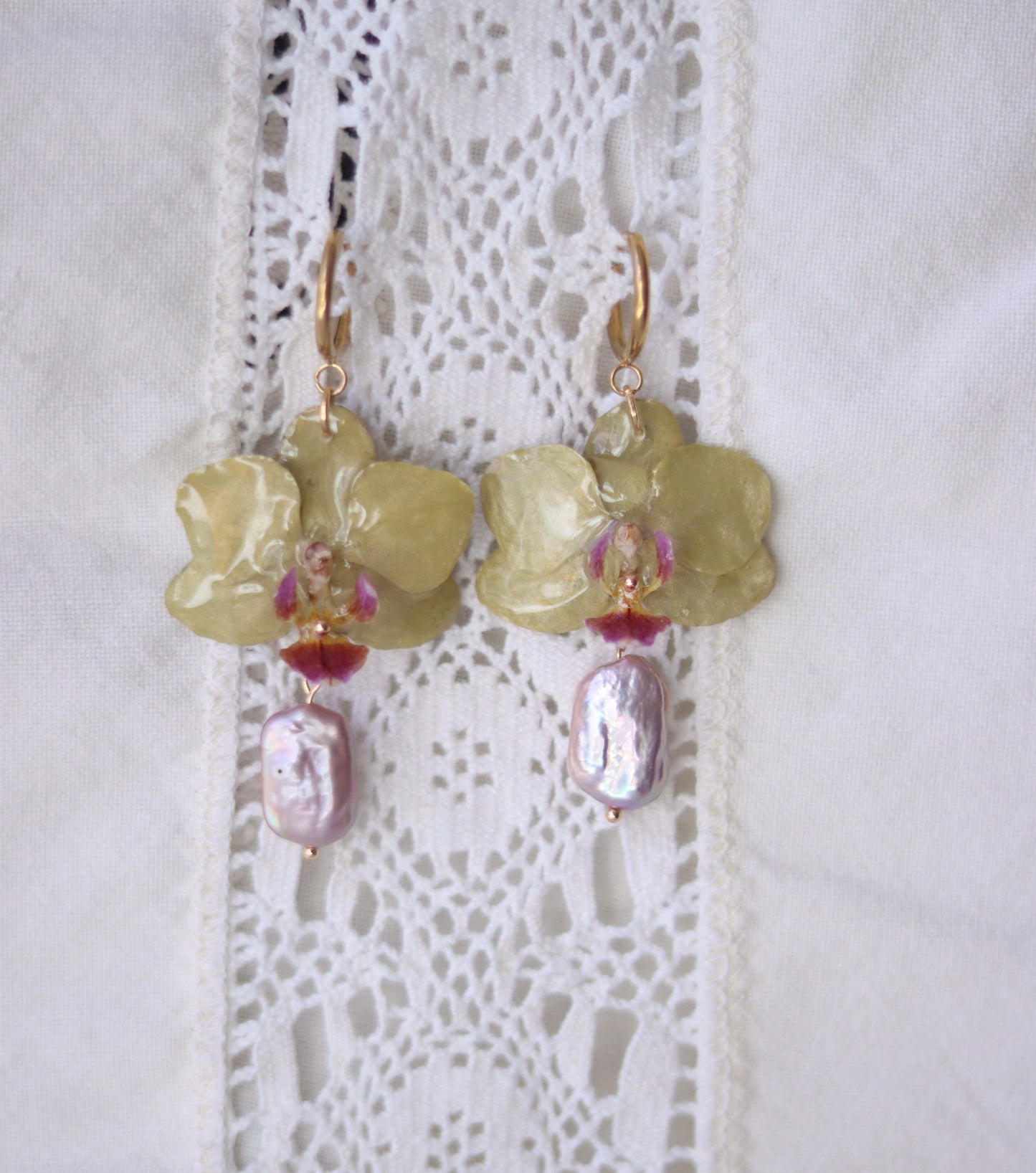 Orchid & Freshwater Pearl Earrings