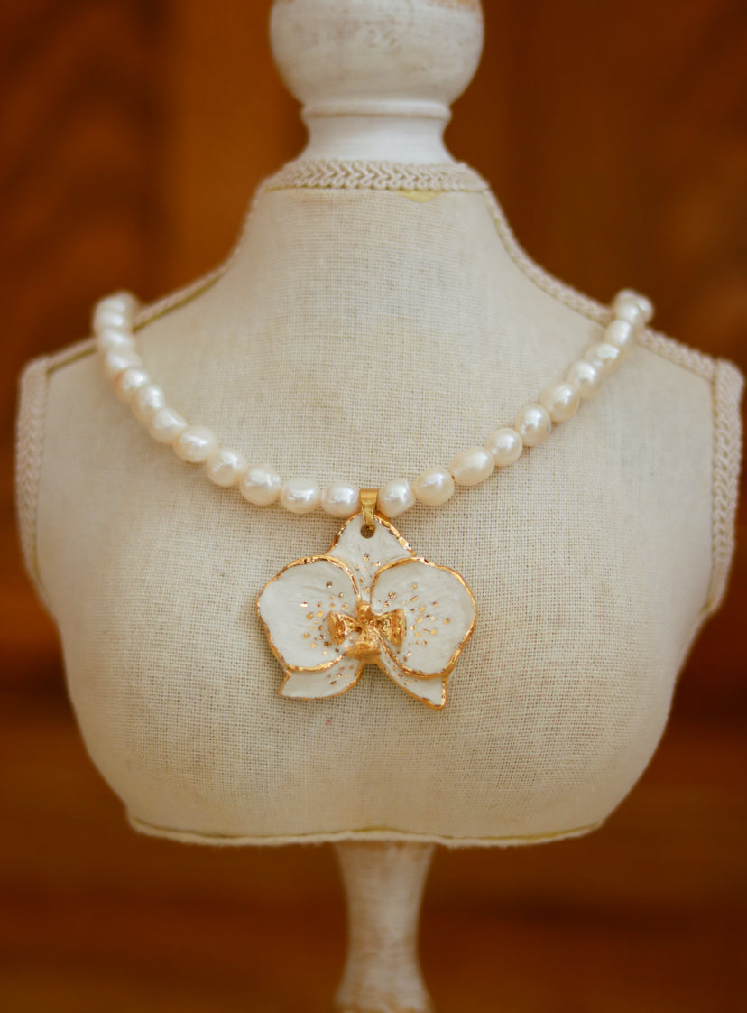 ‘Speckled Orchid’ Freshwater Pearl Porcelain Necklace