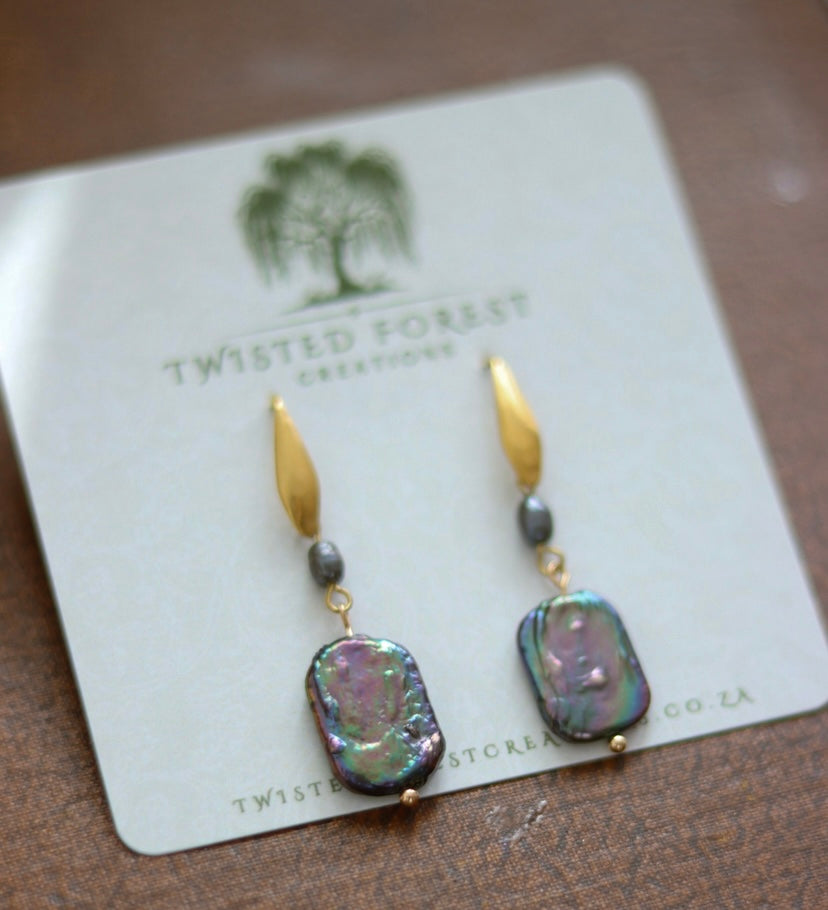 ‘Aaron’ Freshwater Pearl Earrings