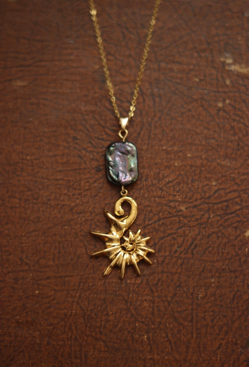 ‘Water Nymph’ Freshwater Pearl Seashell Necklace
