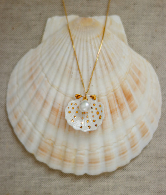 ‘Gold Seashell’ Sterling Silver Freshwater Pearl Porcelain Necklace
